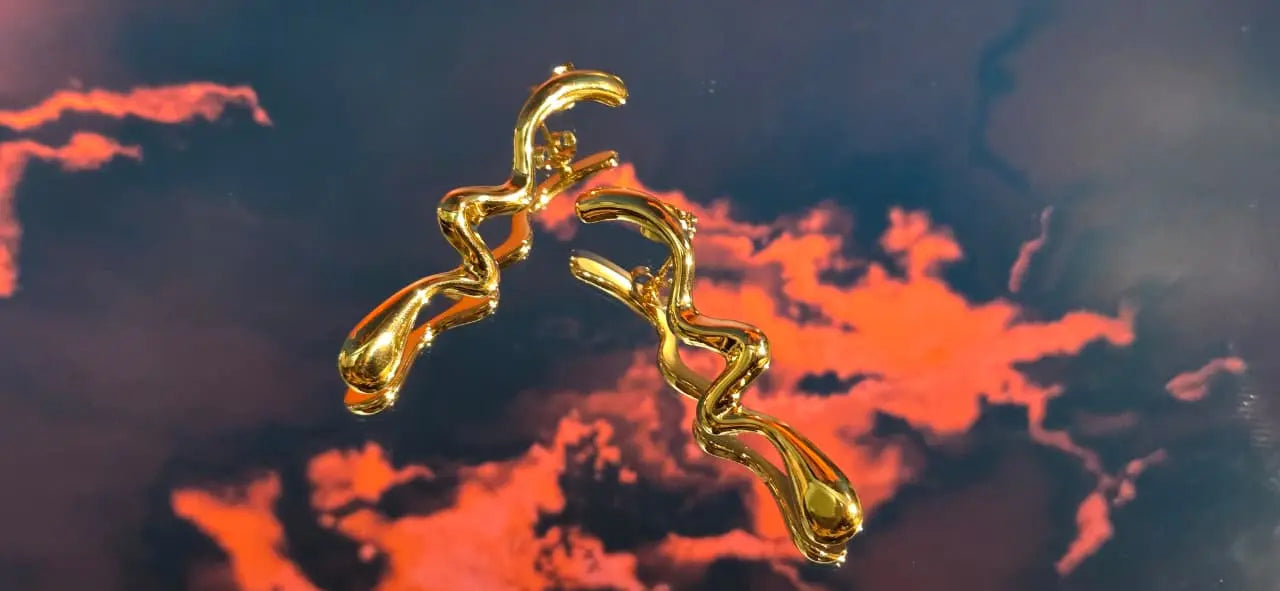 Anti tarnish earrings in aesthetic shape | Serpent Flow Cearo ornato jewellery